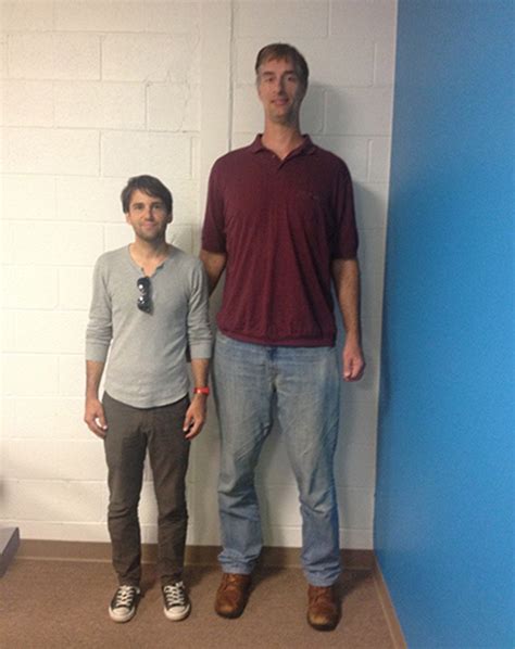 dating a 7 foot tall man